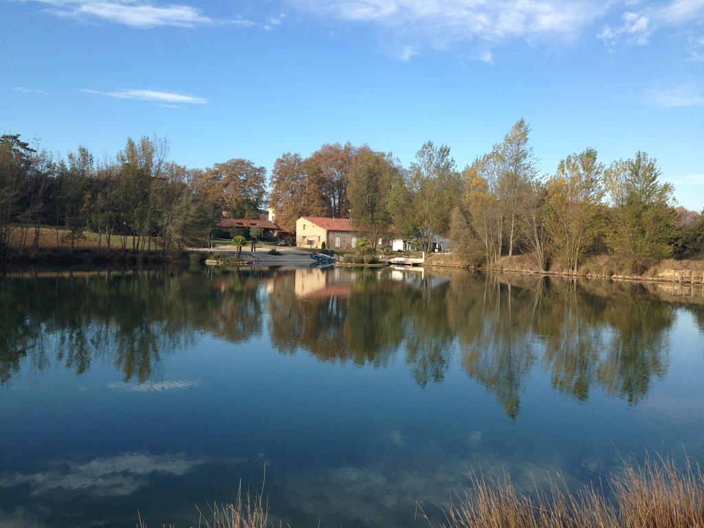 Caraman Le Lac De Crivito B&B 외부 사진