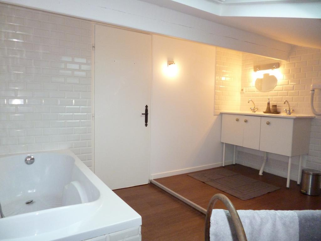 Caraman Le Lac De Crivito B&B 객실 사진