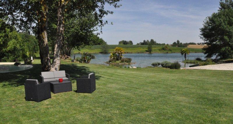Caraman Le Lac De Crivito B&B 외부 사진